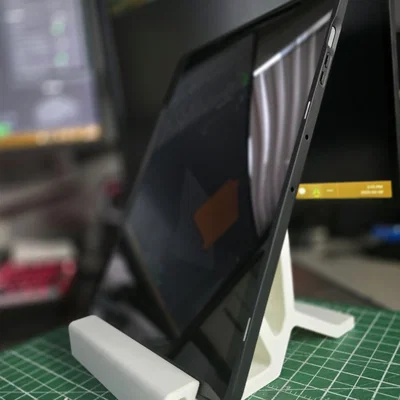 Giá đỡ máy tính bảng cho Samsung Galaxy Tab và iPad