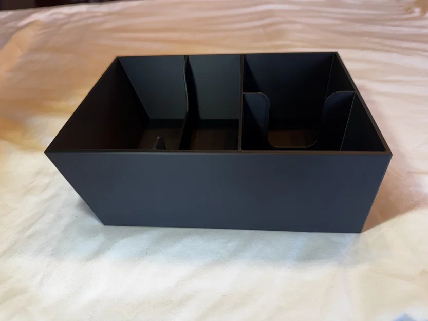 Khay Chia Ngăn Bệ Trung Tâm Cho Mustang Mach E - Image 3