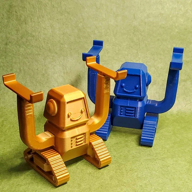 Hold-E: Robot nhỏ giữ đồ trên bàn làm việc - Image 2