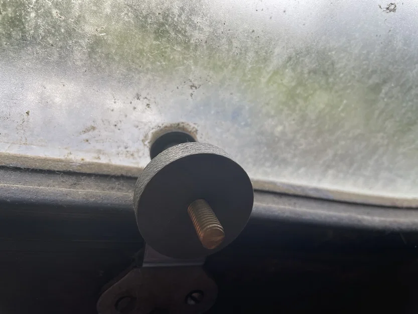 Khóa cửa sổ cho xe caravane Rivastella - Image 1