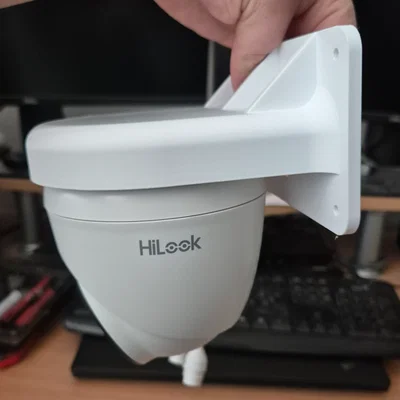 Giá treo tường 3D cho camera HiLook by Hikvision IPC-T240HA-LUF/SL