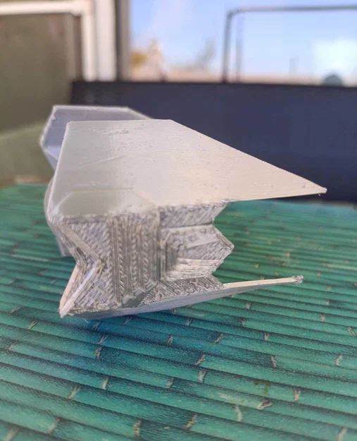 Mô hình 3D Interceptor Fighter - Phi thuyền huyền thoại Star Wars - Image 2