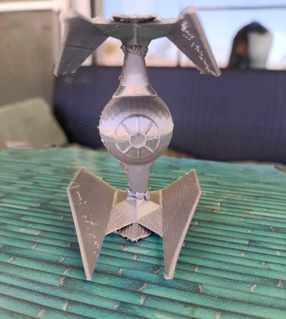 Mô hình 3D Interceptor Fighter - Phi thuyền huyền thoại Star Wars - Image 3