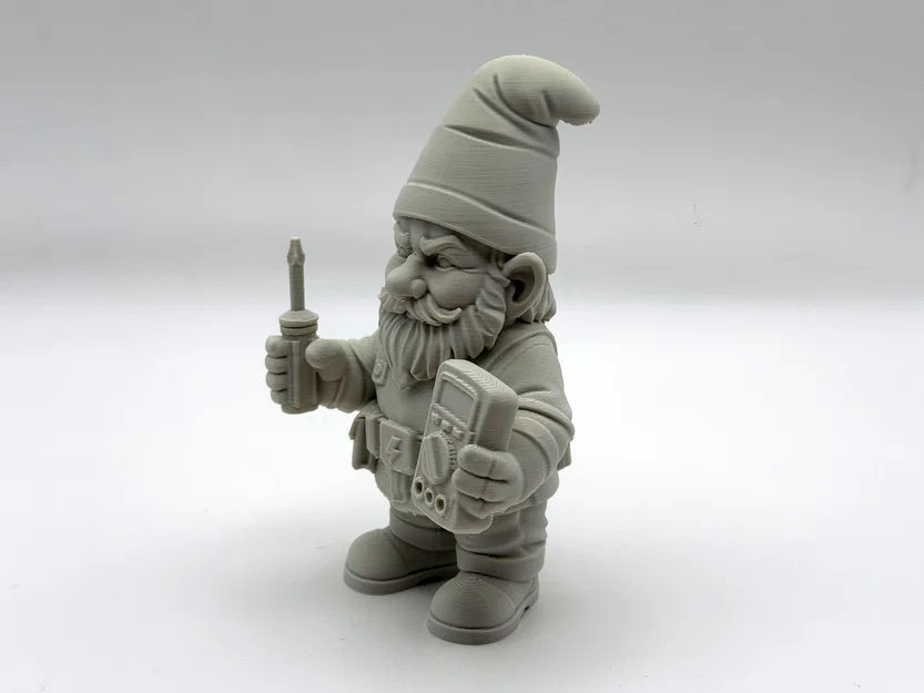 Chú Lùn Làm Nghề Điện Trang Trí Vườn - Image 5