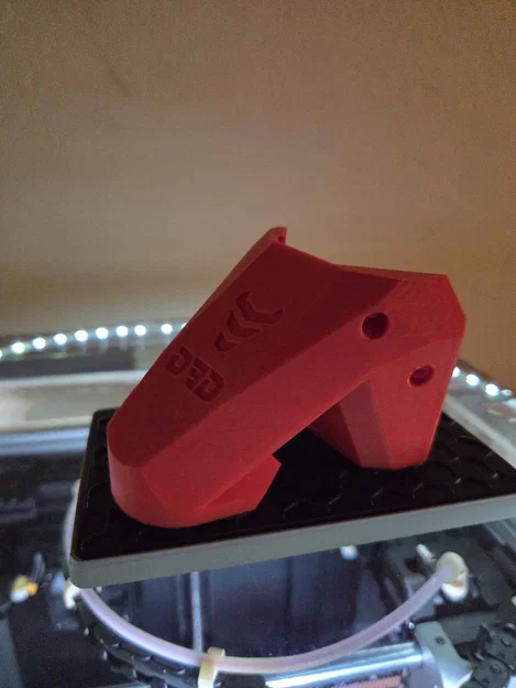 Chân đế D3vil wears Prada Remix cho máy in 3D (Mặt trước bên phải) - Image 1