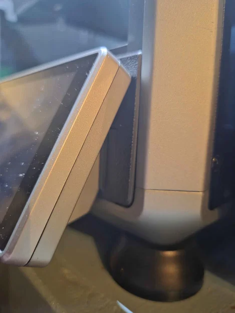 Chân đế D3vil wears Prada Remix cho máy in 3D (Mặt trước bên phải) - Image 2