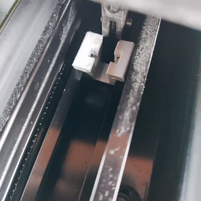 Thanh trượt cửa sổ trời toàn cảnh cho Mercedes