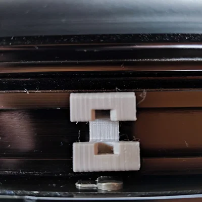 Thanh trượt cửa sổ trời toàn cảnh cho Mercedes