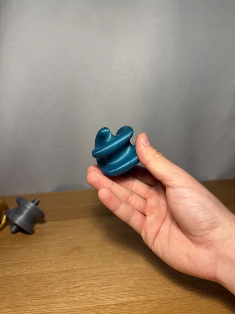 Mô hình đồ chơi lăn Sphericon độc đáo - Image 2