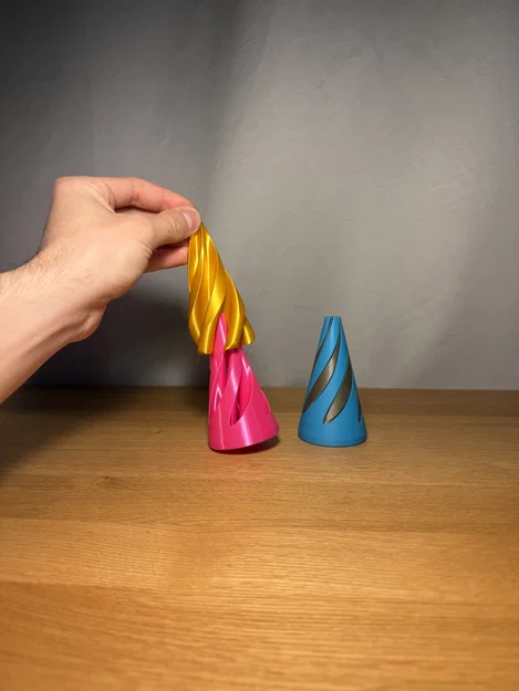 Mô hình Nón Xuyên thấu 'Impossible Passthrough Cone' - Image 5