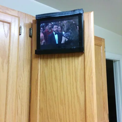 Giá treo máy tính bảng tham số cho tủ bếp