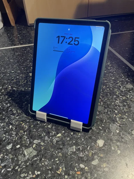 Giá đỡ iPad Air (M3) kèm ốp lưng - Image 1