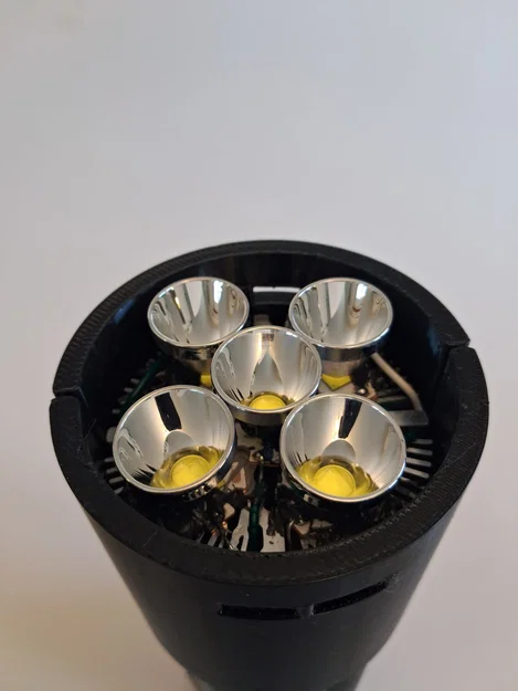 Đèn Pin In 3D 20.000 Lumen - Image 6