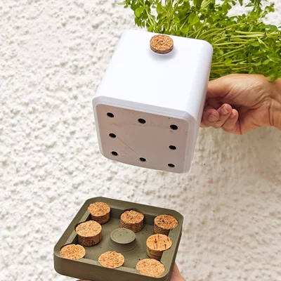 Cork Planter - Chậu cây in 3D độc đáo kèm khay thấm hút và bảng ghi chú
