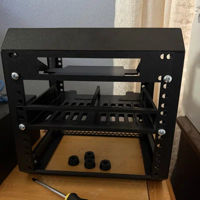 Khay 3D gắn HP mini PC vào tủ Rack 10 inch siêu gọn gàng