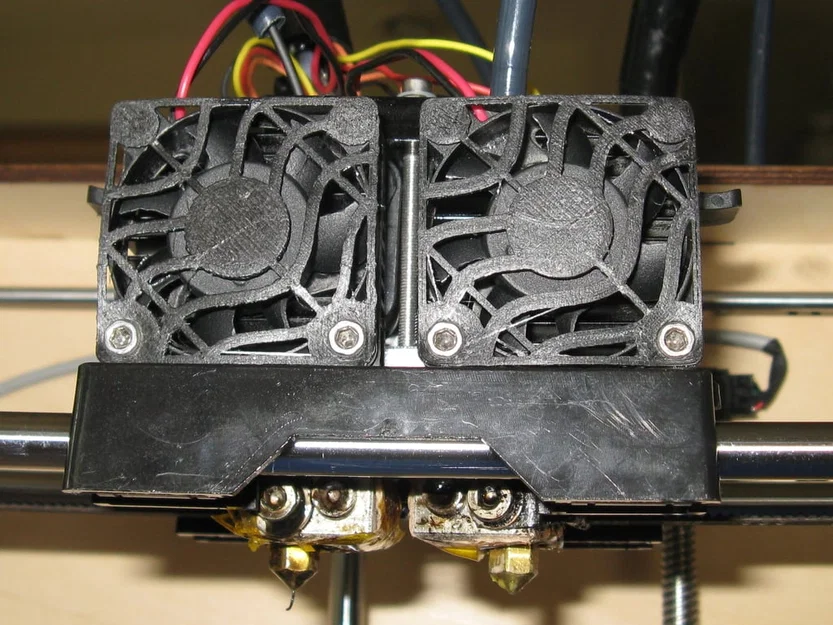 Tấm lưới chắn bảo vệ quạt máy in 3D - Image 1