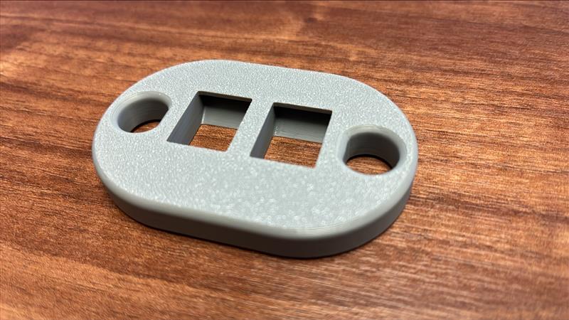 Keystone Holder: Khay giữ đầu nối mạng tiện lợi cho dân kỹ thuật - Image 1