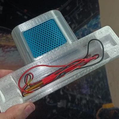 Độ chế vỏ loa Bluetooth với pin dung lượng lớn (BT Speaker Giant Battery)