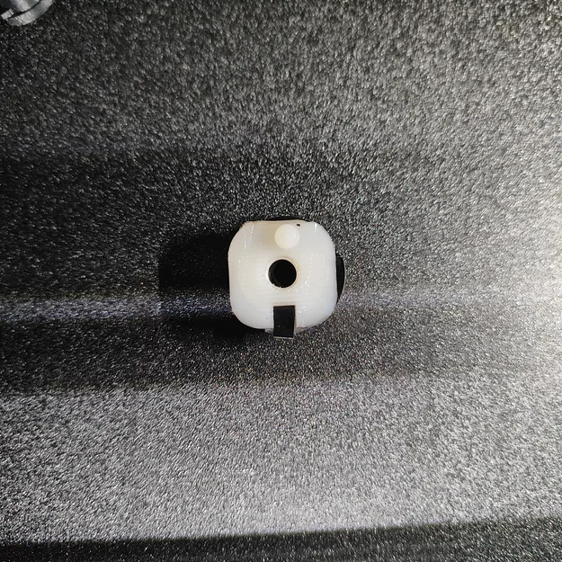 Đai ốc khóa hộp để đồ (glovebox nut) cho xe BMW E39 523i - Image 3