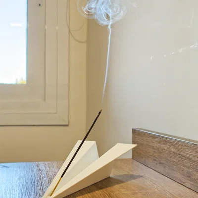 Zen Plane | Đế cắm nhang hình máy bay giấy