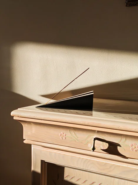 Zen Plane | Đế cắm nhang hình máy bay giấy - Image 6