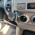 Giá đỡ điện thoại tích hợp Quadlock cho Toyota Tacoma thế hệ 2 - Thumbnail 3