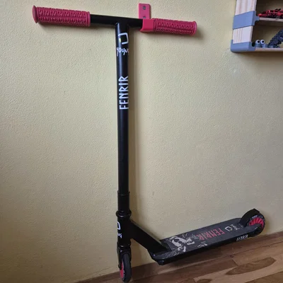 Giá treo tường cho xe trượt Kick Scooter (Wall mount)
