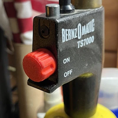 Nút bấm đánh lửa thay thế cho đèn khò BERNZ-O-MATIC