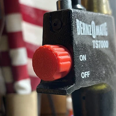 Nút bấm đánh lửa thay thế cho đèn khò BERNZ-O-MATIC