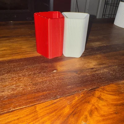 Ống cắm bút thiết kế tối giản, dễ in 3D (Simple Pencil Holder)