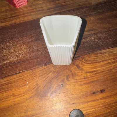 Ống cắm bút thiết kế tối giản, dễ in 3D (Simple Pencil Holder)