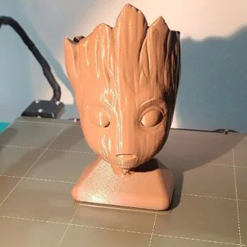 Chậu cây 3D hình đầu Groot trang trí bàn làm việc