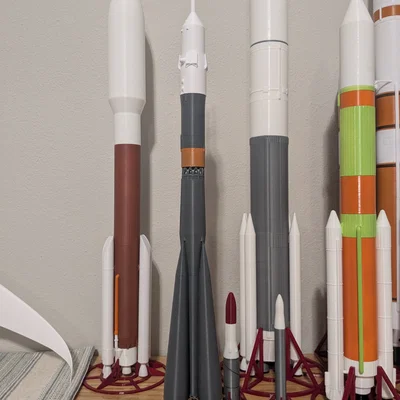 Mô hình tên lửa Soyuz - Tỷ lệ 1:100 - Nga
