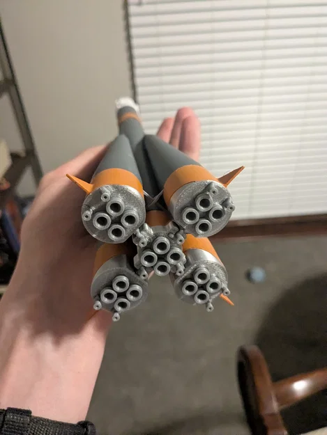 Mô hình tên lửa Soyuz - Tỷ lệ 1:100 - Nga - Image 4