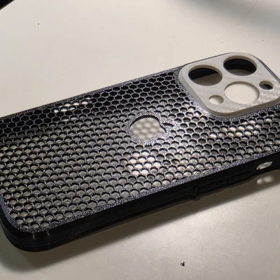 Ốp lưng iPhone 16 Pro kèm nắp bảo vệ camera