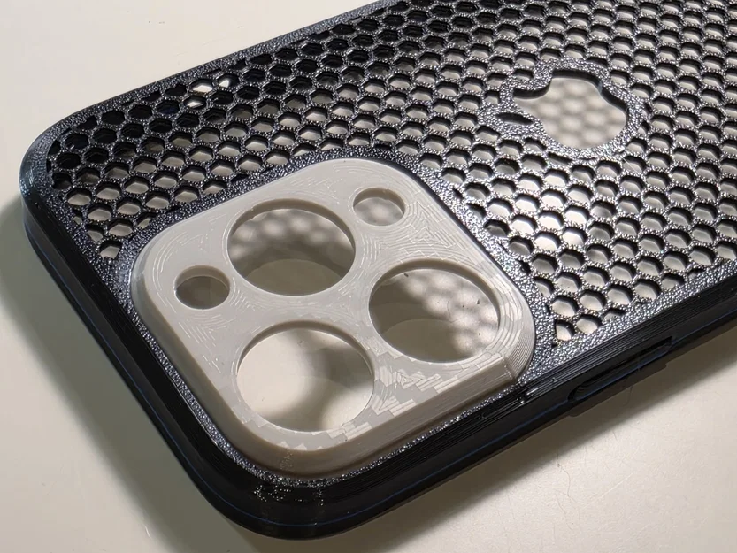 Ốp lưng iPhone 16 Pro kèm nắp bảo vệ camera - Image 4