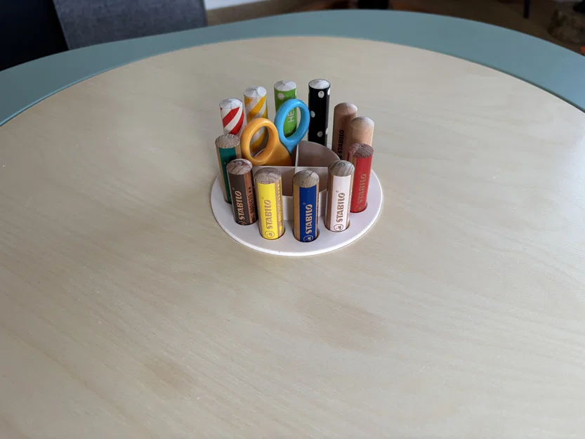 Ống cắm bút Stokke MuTable V2 – Phụ kiện in 3D tiện ích cho bàn chơi của bé - Image 3