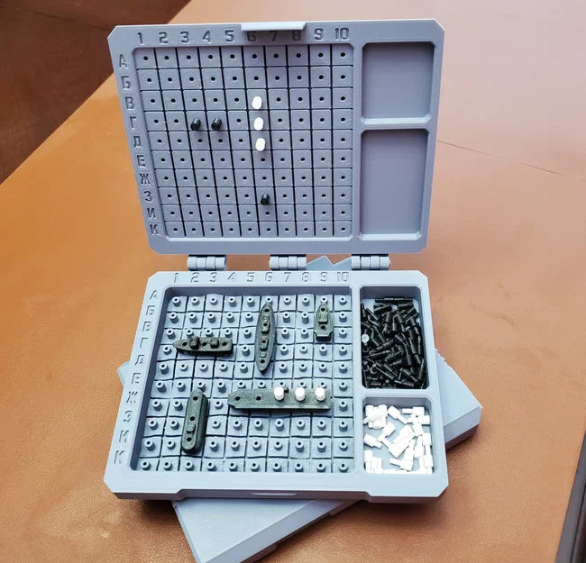 Trò chơi Hải chiến (Battleship) với Hộp đựng: Phiên bản Tiếng Anh & Cyrillic - Image 7