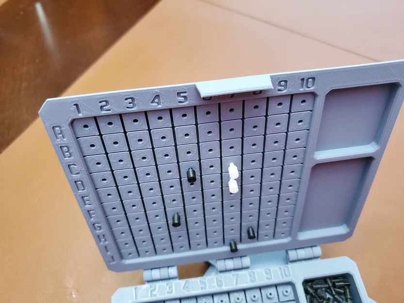 Trò chơi Hải chiến (Battleship) với Hộp đựng: Phiên bản Tiếng Anh & Cyrillic - Image 12