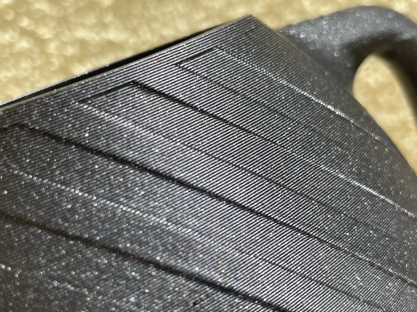 Bình tưới cây có họa tiết kẻ sọc - Image 3