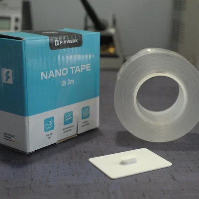 Móc dán tường đa năng (Adhesive Hook)