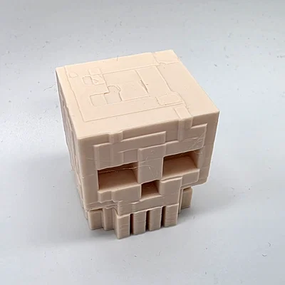 Mô hình đầu lâu phong cách khối hộp Minecraft ấn tượng