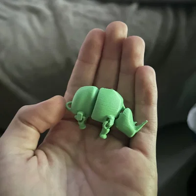 Mô hình Tê giác cử động linh hoạt (Articulated Rhino)