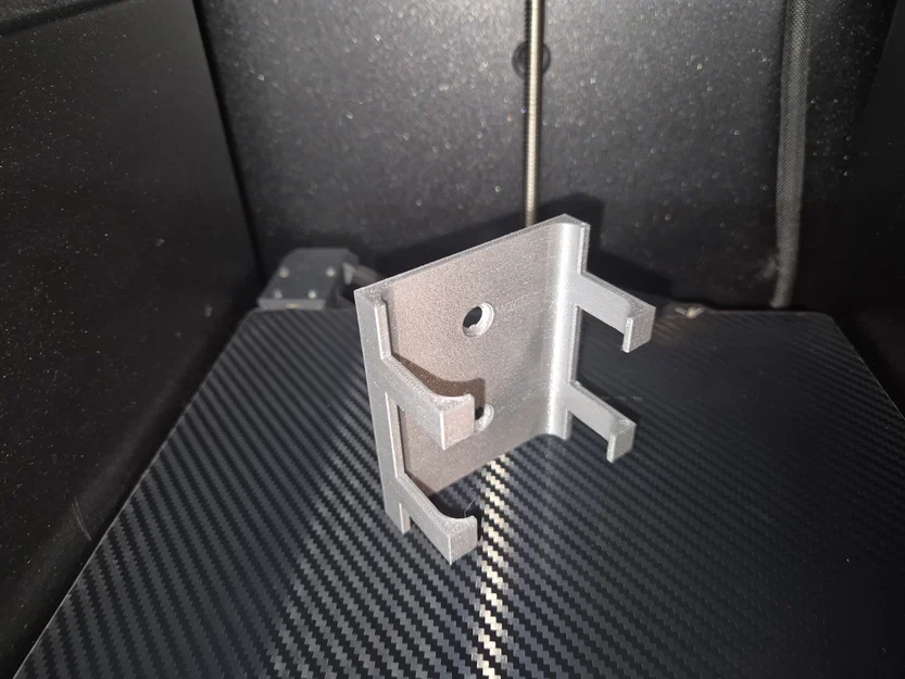 Giá treo tường/bàn cho sạc AlzaPower M420 130W in 3D - Image 1