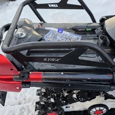 Bộ giá treo dụng cụ cho xe trượt tuyết và ATV (Ski-doo, Lynx XU)