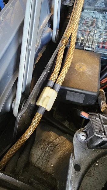 Bộ chia nước rửa kính: Chân van một chiều thay thế - Image 3