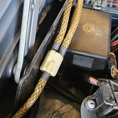 Bộ chia nước rửa kính: Chân van một chiều thay thế