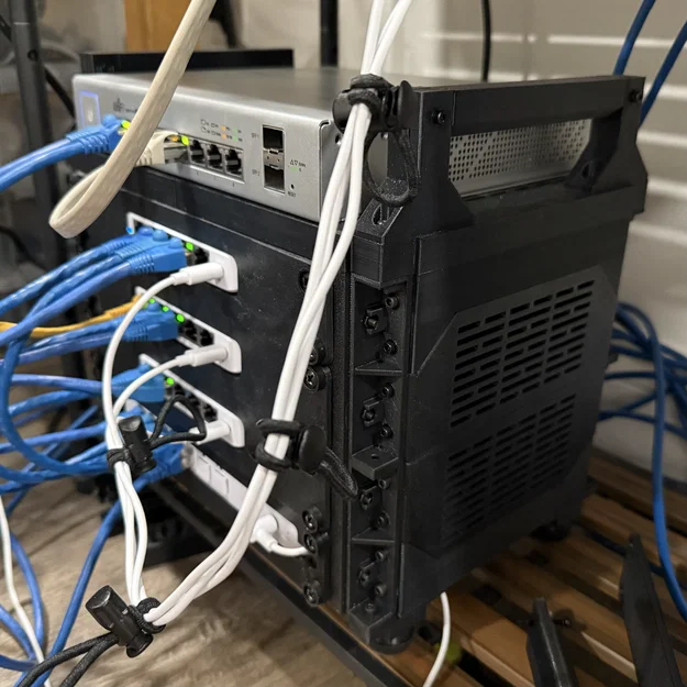 Tủ Rack 10 inch r2 (Có thể chồng tầng, vách hông, tay cầm, chân đế tăng chỉnh) - Image 1