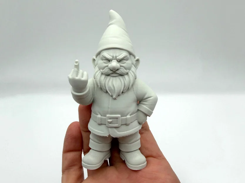 Mô hình chú lùn giơ ngón tay giữa (The Middle Finger Gnome) - Image 1