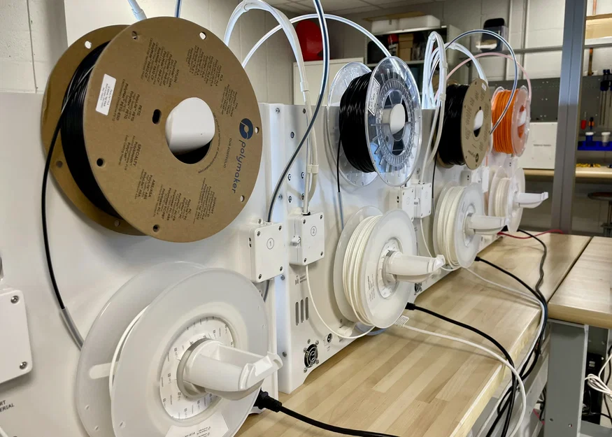 Giá đỡ cuộn nhựa cho Ultimaker S3 - Image 1